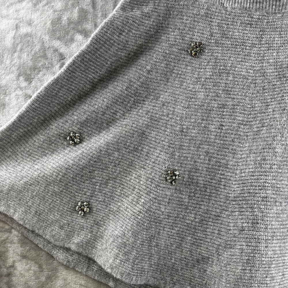 Free Assembly Mini Sweater Skirt Womens L Gray Rhinestone Ribbed Knit (1733) - Picture 5 of 12